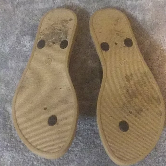 Sandals - Picture 2 of 3